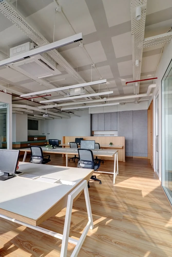 Multi Office space showcase frame 4