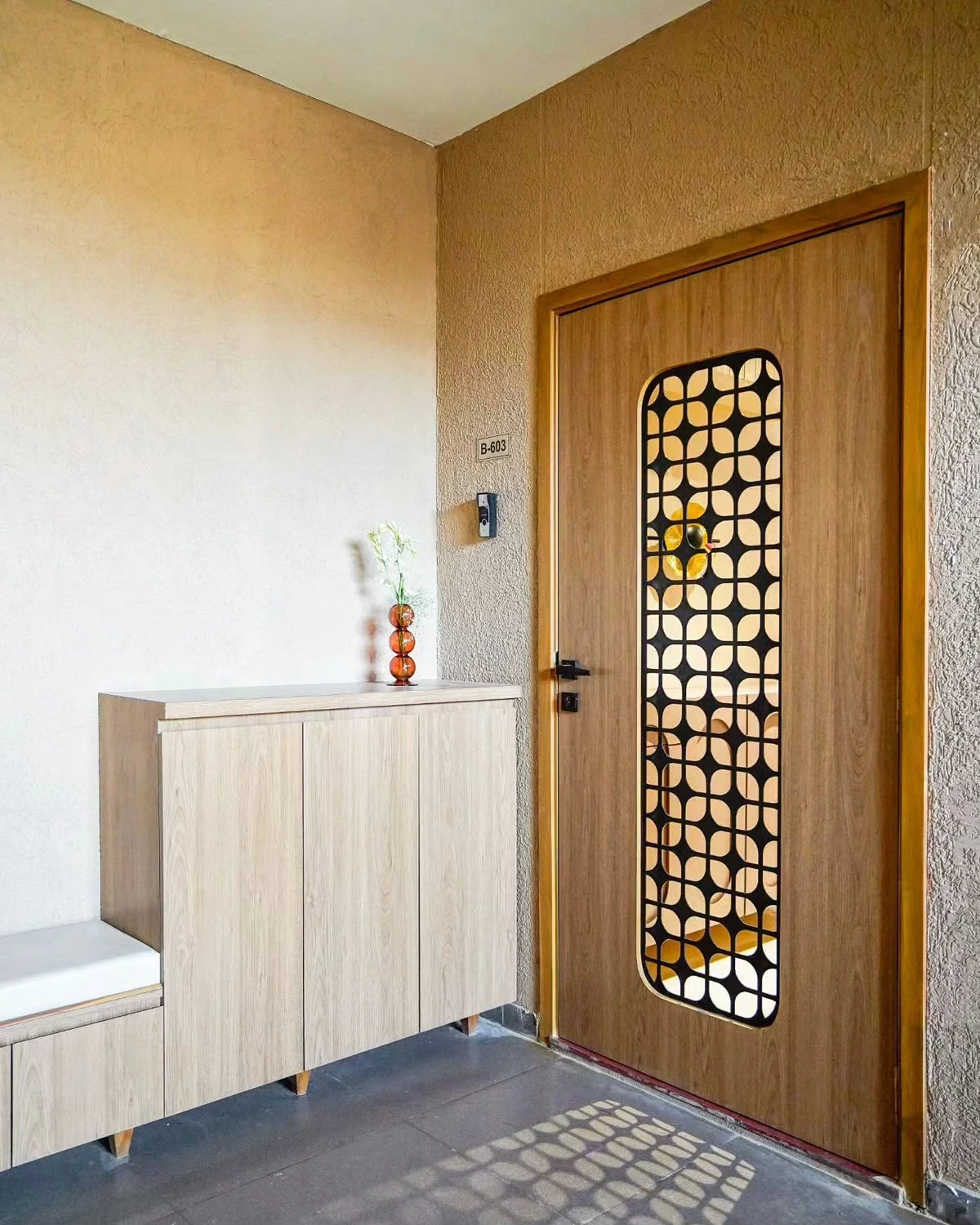 P&K Residence showcase frame 5